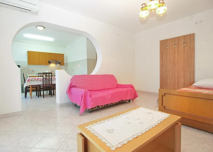 Silvano 1563 Daire Pula