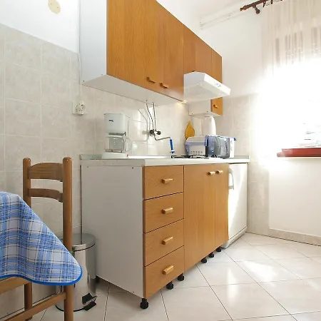 Silvano 1563 아파트 풀라